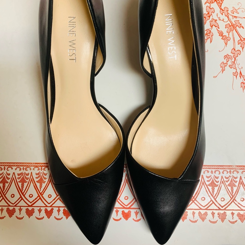 Nine West Strapless Black Pumps